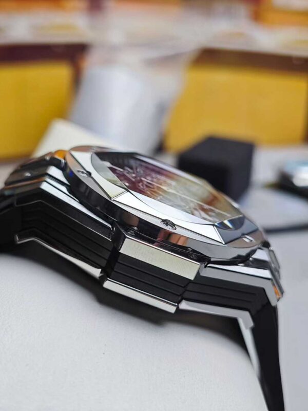 Hublot Big Bang Sang Bleu II Tattoo Series Watch