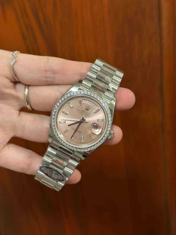Rolex Day-Date series automatic mechanical watch (commonly known as "DD")