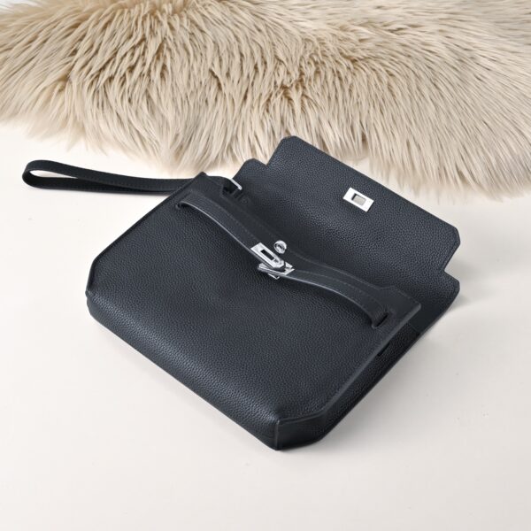 Hermès Kelly men's clutch (black Taurillon leather)