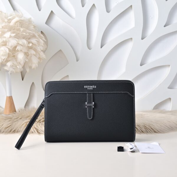 Hermès men's clutch bag (black grained calfskin)