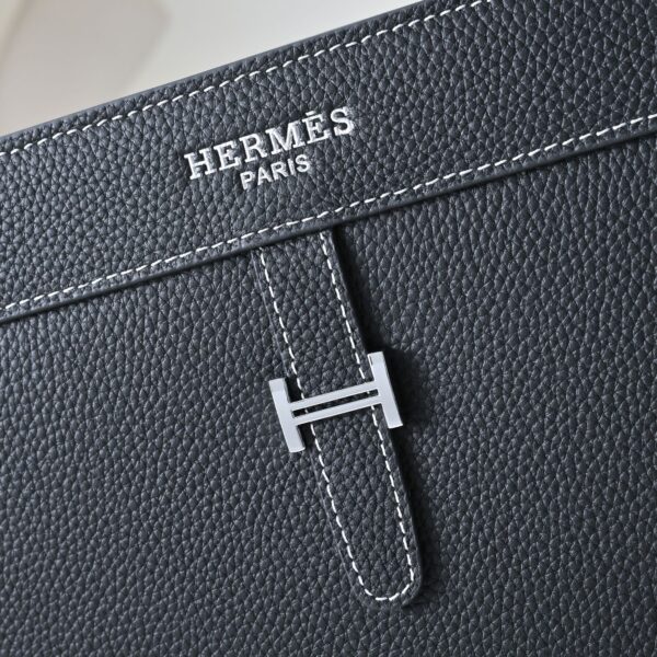 Hermès men's clutch bag (black grained calfskin)