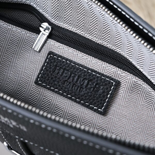 Hermès men's clutch bag (black grained calfskin)