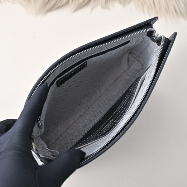 Hermès men's clutch bag (black grained calfskin)