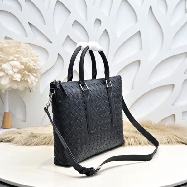 Bottega Veneta's classic Intrecciato woven men's briefcase (black calfskin).