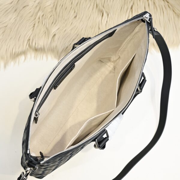 Bottega Veneta's classic Intrecciato woven men's briefcase (black calfskin).