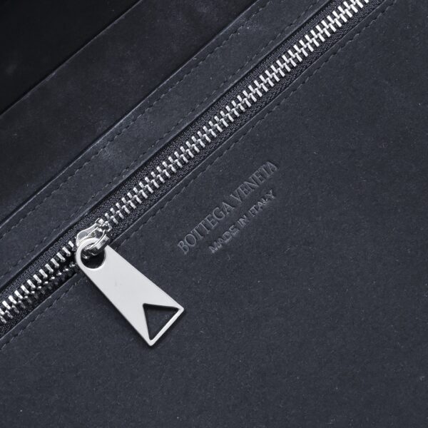 Bottega Veneta Arco series men's briefcase (black calfskin leather)