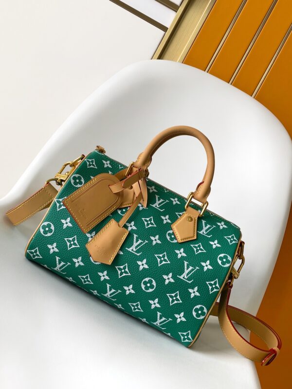 Louis Vuitton Speedy Bandoulière 25 Pillow Bag (Green Embossed Leather)