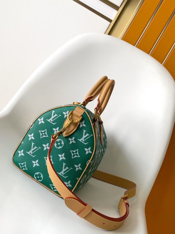 Louis Vuitton Speedy Bandoulière 25 Pillow Bag (Green Embossed Leather)