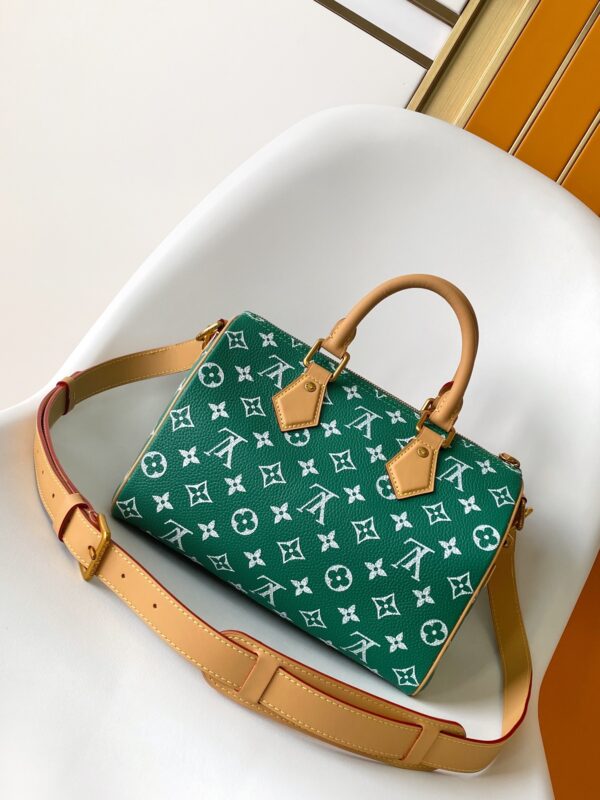 Louis Vuitton Speedy Bandoulière 25 Pillow Bag (Green Embossed Leather)