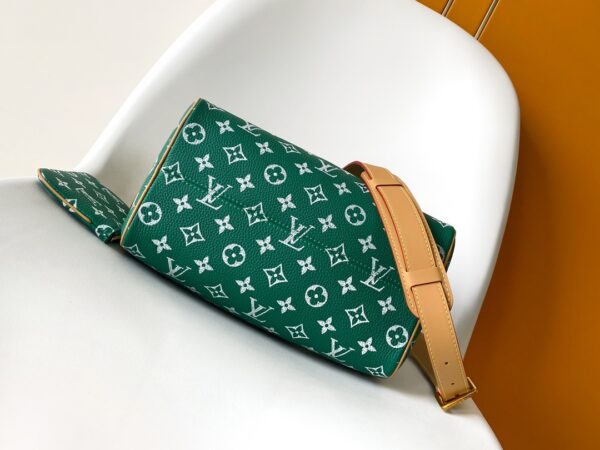 Louis Vuitton Speedy Bandoulière 25 Pillow Bag (Green Embossed Leather)