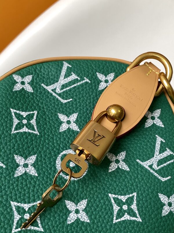 Louis Vuitton Speedy Bandoulière 25 Pillow Bag (Green Embossed Leather)