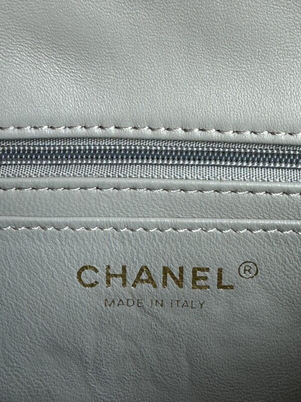 Chanel Classic Flap Mini Classic Handbag with Top Handle (Patent Leather)
