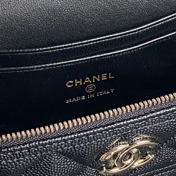 Chanel's classic flap bag series, caviar leather long box bag (Vanity Case)