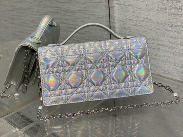 Dior Miss Dior series mini handle flap bag (limited edition laser patent leather)